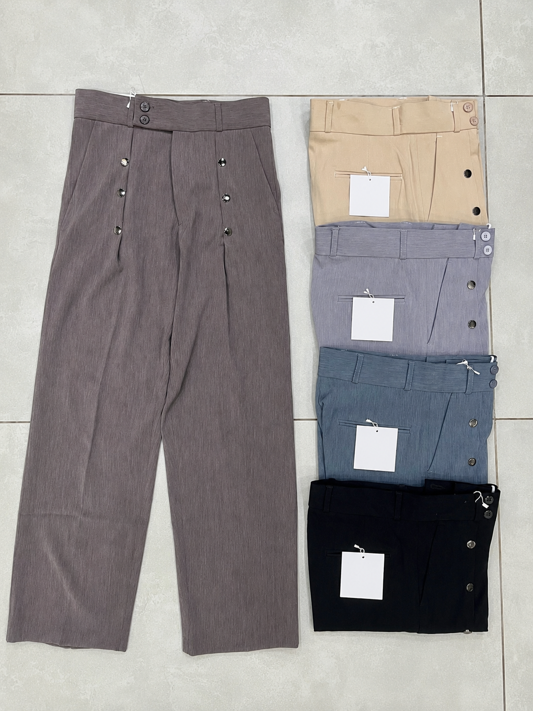 Button Pleated pant